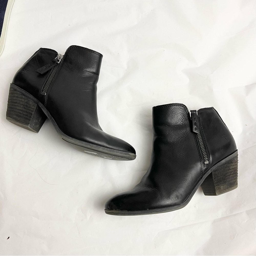 FRYE Judith Zip Bootie - Picture 3 of 7